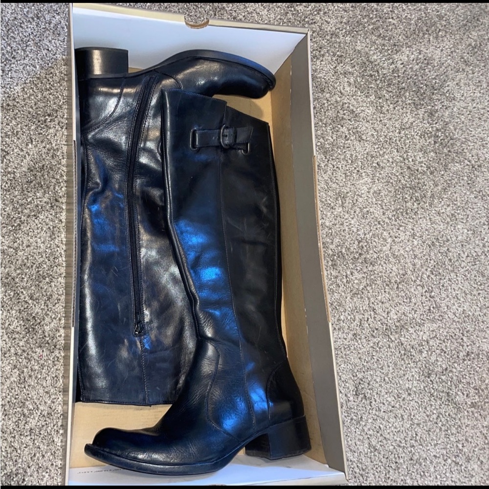 Black “Born Crown” boots, Size 8.